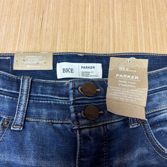BKE Buckle Parker Universal Fit High Rise Tailored Bootcut Jeans 30x33.5 Stretch - Picture 2 of 14